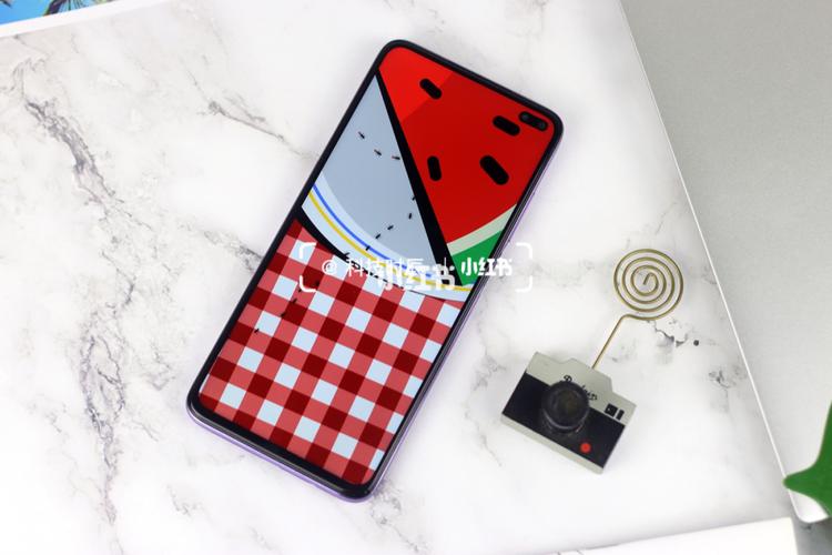 找到一组超适合红米k30挖孔屏的壁纸_壁纸_红米怎么样