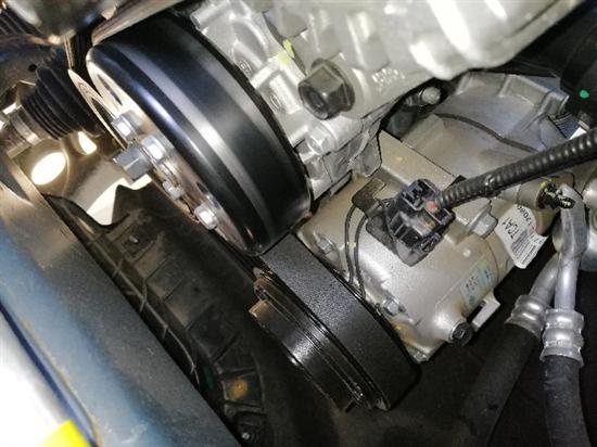 北京现代途胜起步顿挫 正时皮带张紧轮磨损