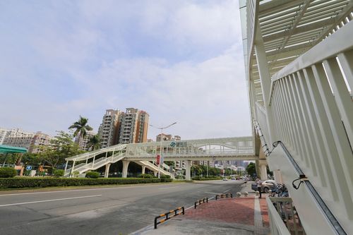 东莞南城6座人行天桥华丽上岗让出行安全顺畅