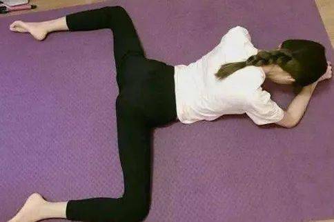 正确的青蛙趴标准动作图解