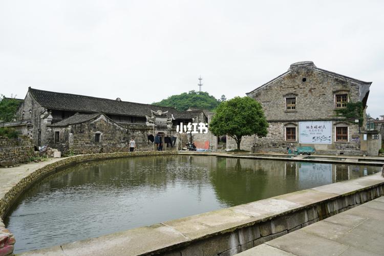 奉化裘村镇的马头村,历史悠久,建村已有1100多年了.