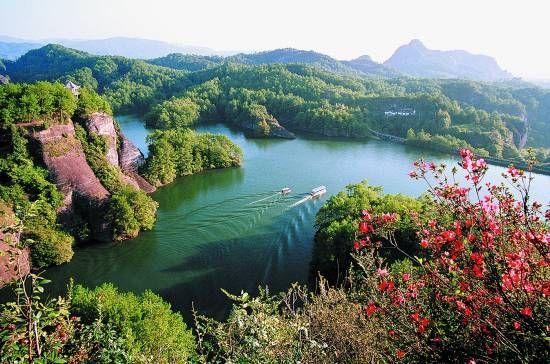  p>石门湖风景名胜区,是 a target="_blank" href="/item/国家级水利
