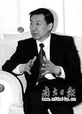 李荣融卸任国资委主任 王勇接任(图/简历)