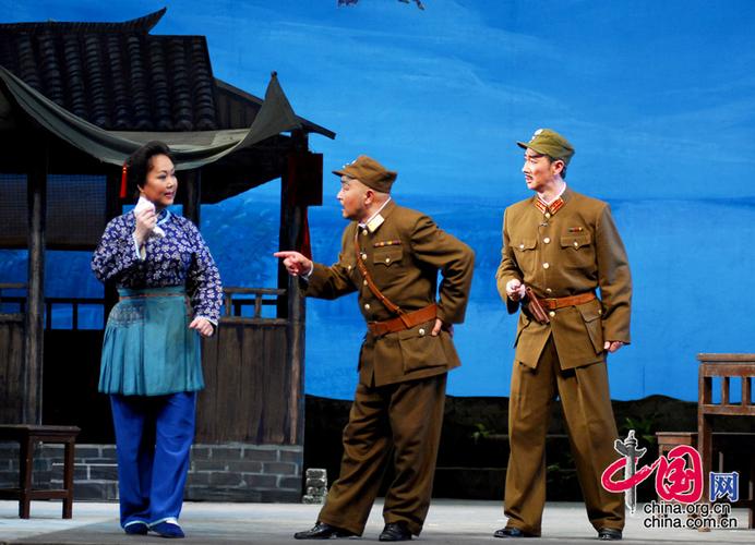 革命现代京剧《沙家浜》"智斗"选段.彭寰摄影