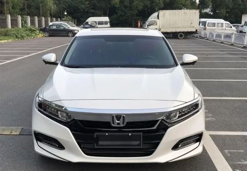 本田雅阁1.5t精英版,提回来开了半年多了,说一下我对雅阁的感受