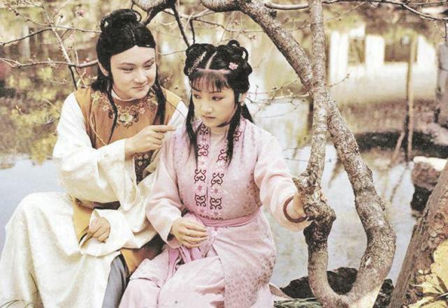 读《红楼梦》:紫鹃试玉,林黛玉尴尬吗?