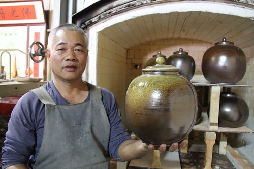大师说柴烧陶艺:粗犷,朴实 拒绝残次品