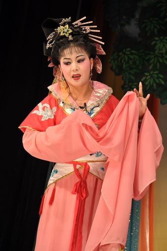 标题:芗剧人物