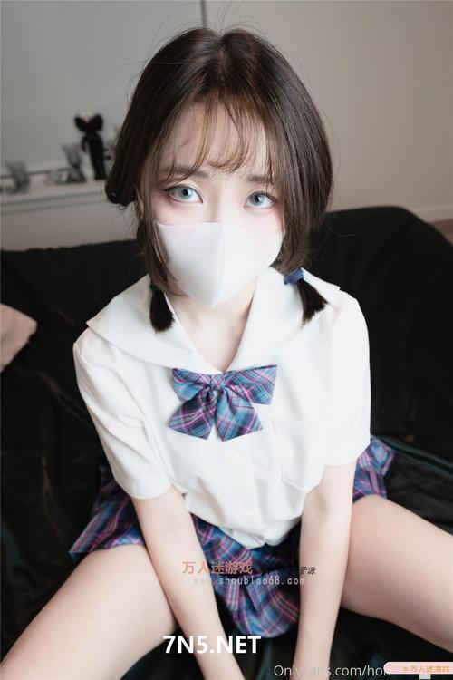 将爆红的新人hongkongdoll玩偶姐姐个人资料介绍