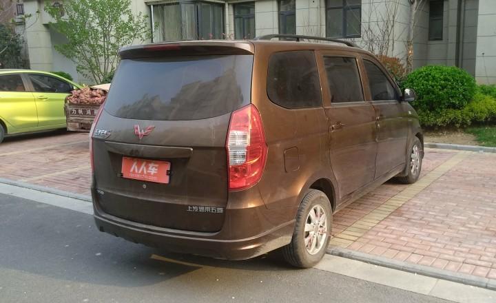 新乡二手五菱宏光 2016 款 1.5l 改款s舒适型 棕色 - 小猪二手车