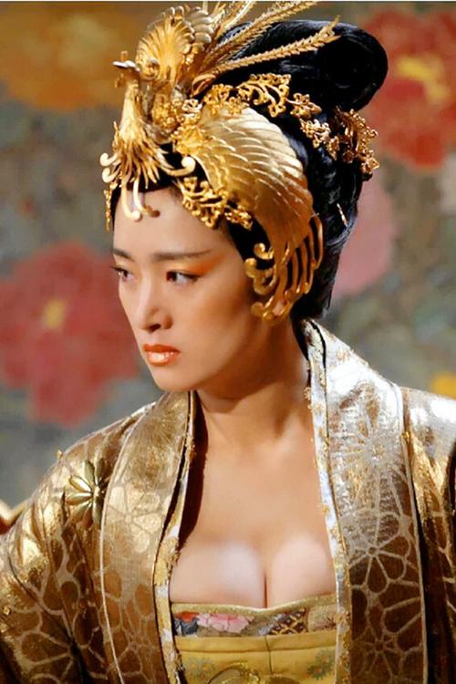 满城尽带黄金甲-王后-巩俐饰 - 堆糖,美图壁纸兴趣社区