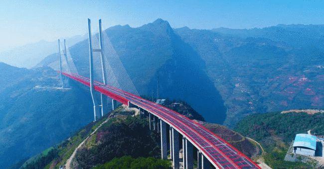 图为北盘江大桥