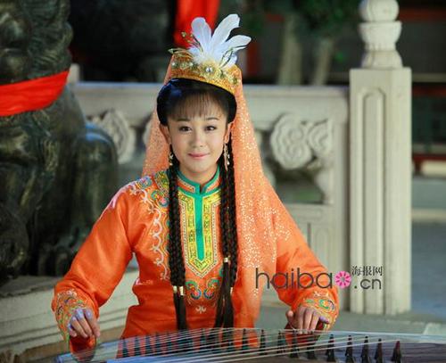 data-lemmaid="29392">新还珠格格 /a>》中饰演 a target="_blank"