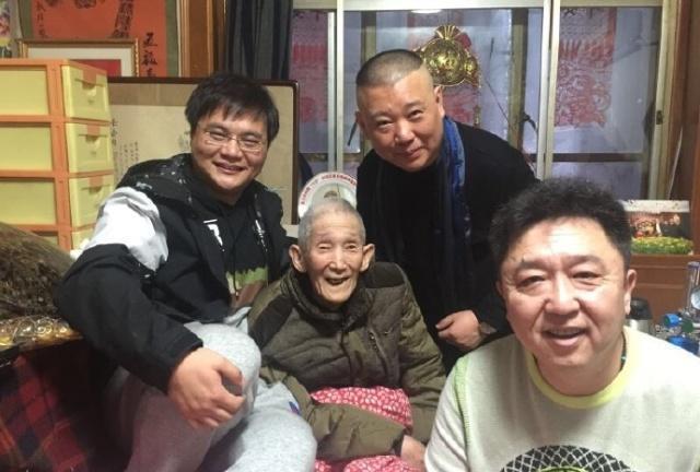 恩师去世四周年,德云社高峰发文悼念,郭德纲未发声引发网友热议