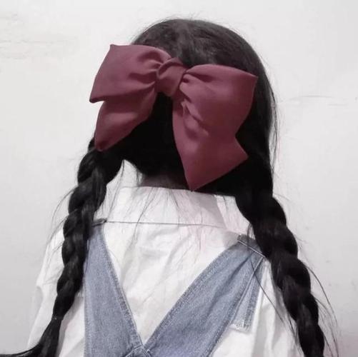 超可爱高清滤镜双马尾女生头像