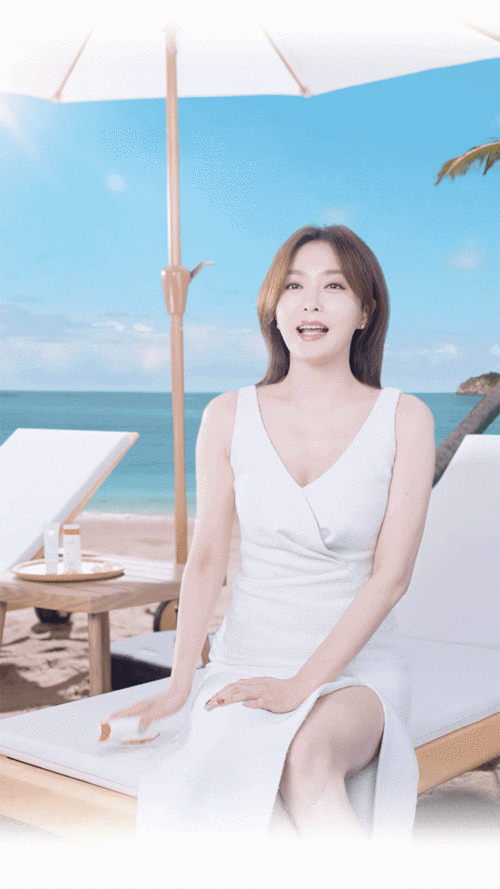 点击揭晓秦岚三亚之旅,越晒越发光的秘密!