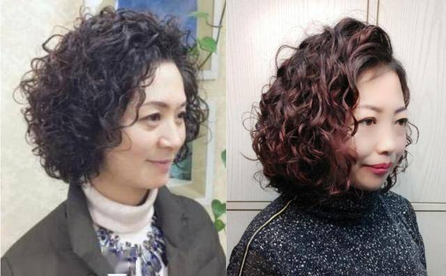 发量多烫大卷发量少烫小卷,选对款式更减龄