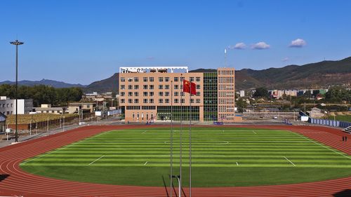 本溪市机电工程学校