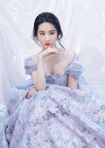 刘亦菲拿下资生堂全球代言,天仙果然名不虚传,美得实在不像话