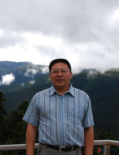 书画人物丨徐广伟 : 书法的继承与创新刍议