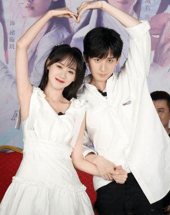 教主说圈内小花生吴亦凡张艺兴成毅袁冰妍