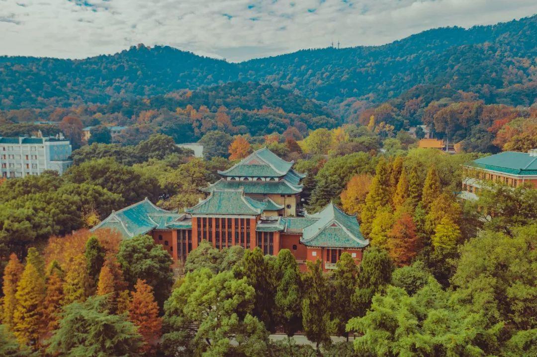 岳麓山