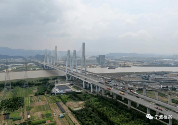 清水浦大桥和铁路货运特大桥 徐之摄