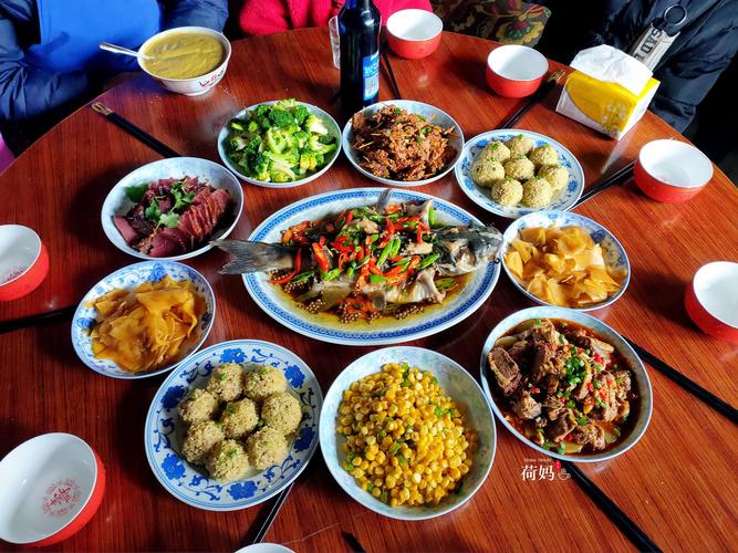 晒晒娘家的年夜饭,妈妈做了8菜1汤,简单又家常,全是妈妈的味道!