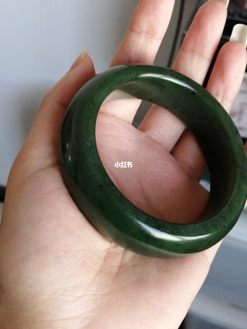 精品油润细腻新疆和田玉碧玉籽料满皮手镯_手镯_和田玉_和田玉籽料
