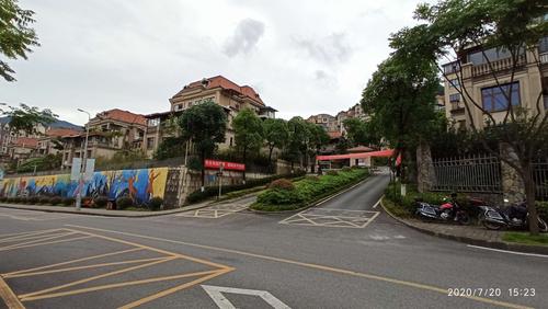 黑山谷避暑房