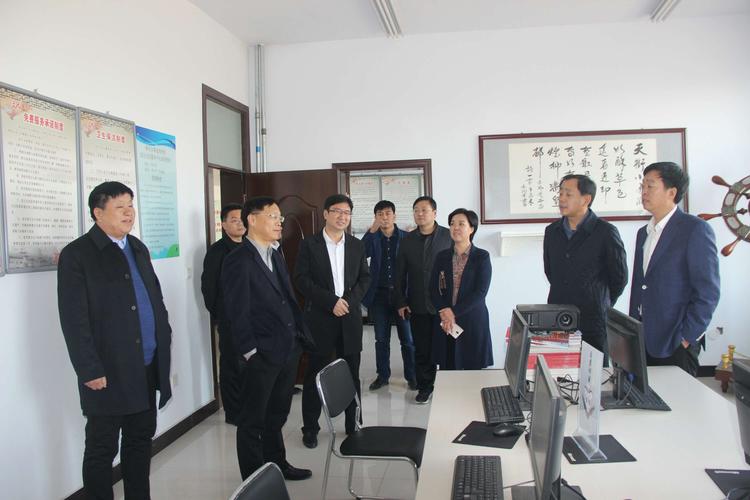 清河县委常委,宣传部长解恭朝,清河县人民政府副县长裴贵廷一行到西杜