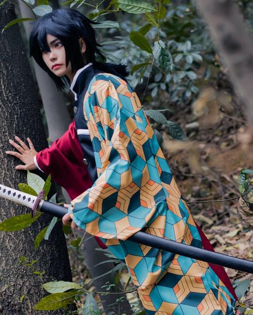 cosplay《鬼灭之刃》富冈义勇,小姐姐神还原cos作品