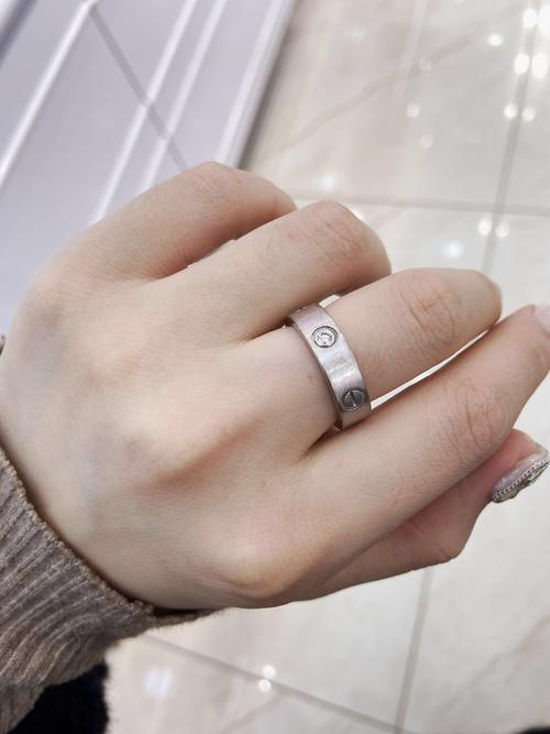 卡地亚love钻戒买错尺寸别担心_戒指_卡地亚怎么样_钻戒_奢侈品_男