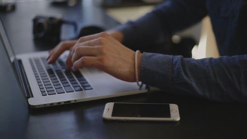 商业素材敲键盘