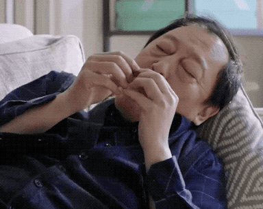 被《都挺好》刺痛的观众来评评理:苏明玉应该原谅苏家