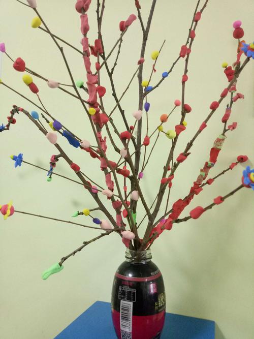 吴堡二幼 健康三班 "自制粘土树枝变装饰花"美工活动