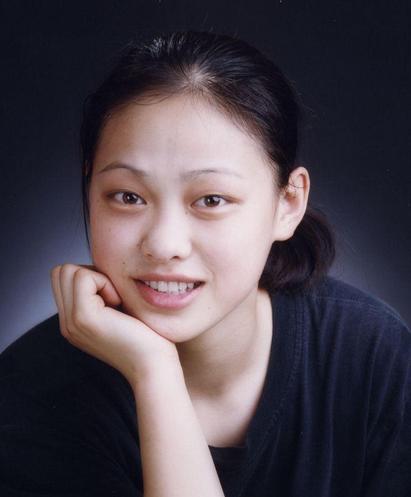 吴莎素颜照曝光显清纯 个人简介传闻混乱情史曾为爱