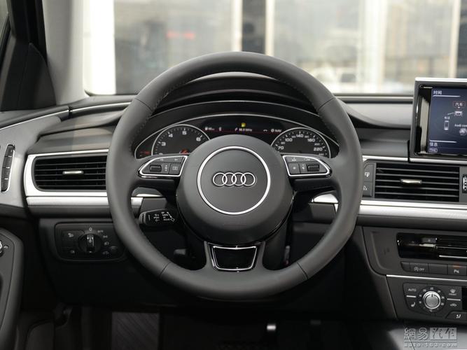 奥迪a6 allroad 2018款 3.0t allroad quattro--方向盘 / 128
