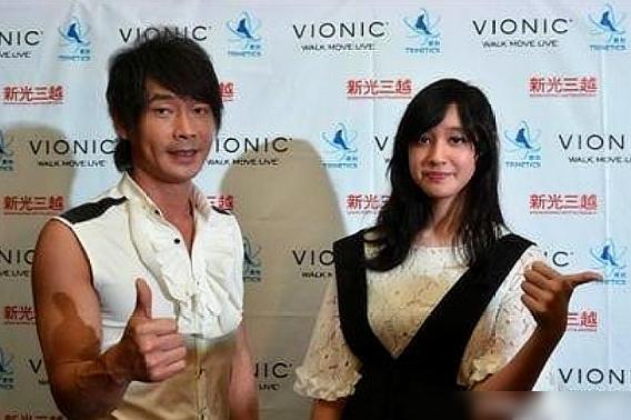 黄品源婚后出轨,妻子原谅后复合,上演街头热吻