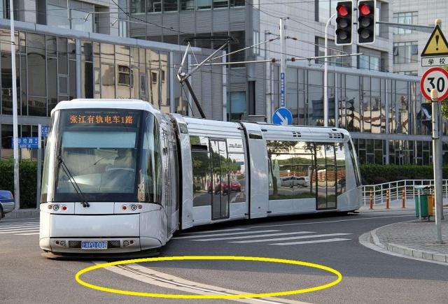 上海市松江有轨电车本质是成功的:轨道运营模式,强大运能是关键