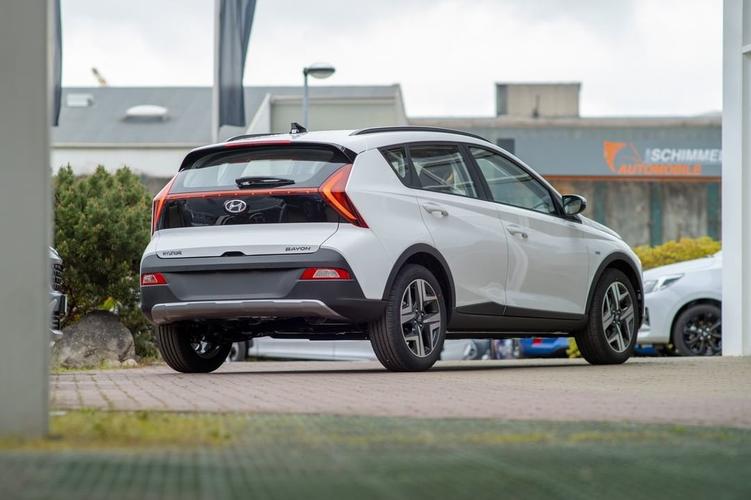 全新现代bayon海外实车定位入门设计不廉价