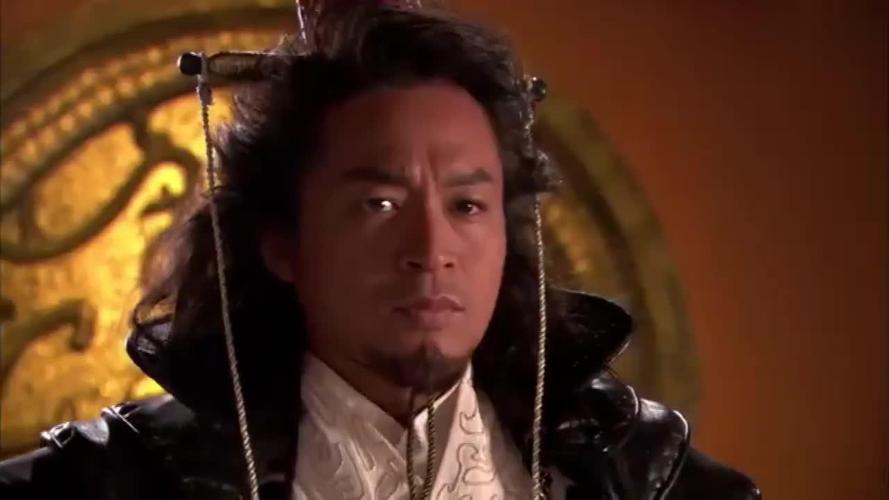 封神榜:纣王不信神箭会自己找主人,不料哪吒轻松拿下他,真霸气