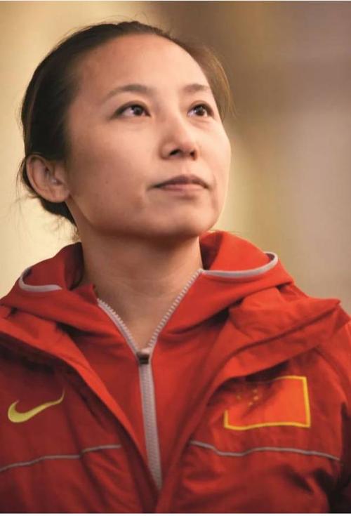 今天李琰率队出征波兰