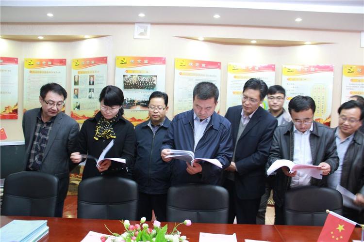 市委常委,县委书记马洪海到同心二小检查指导"守纪律,讲规矩"主题教育