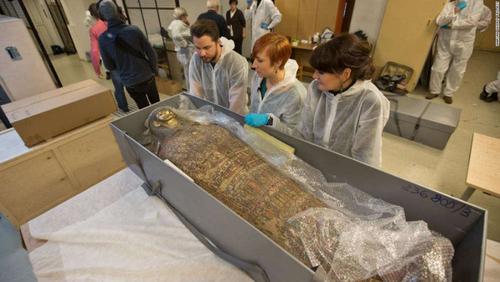 科学家发现世界第一个孕妇木乃伊