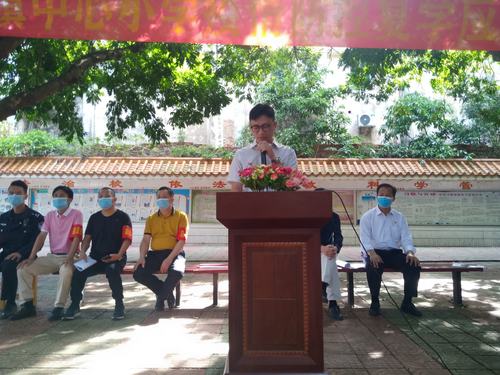 ——雷州市龙门镇中心小学疫情防控复学应急演练
