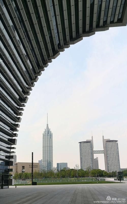 22 写美篇   随着常州不断创新发展的步伐,城市建设日新月异,在城北