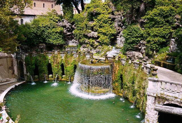 罗马的埃斯特庄园拥有迷人的风景是意大利园林艺术的经典