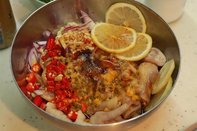 一次就成功的网红百香果柠檬鸡爪的做法步骤图