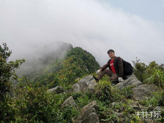 深圳大鹏坝光村排牙山,从坝光村方向登山,走到中广核gdcgn大亚湾核,要